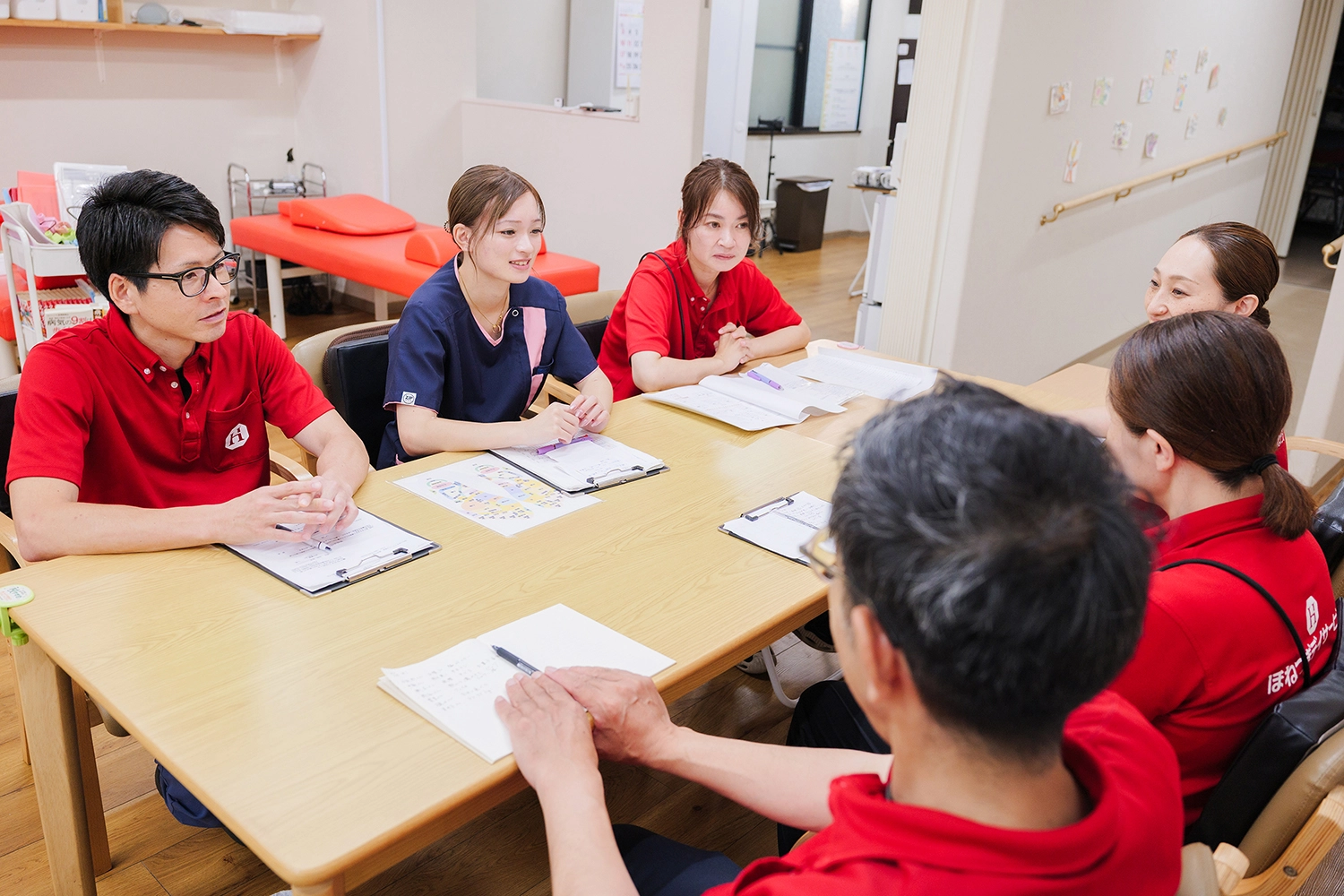人が自分らしく生きる毎日を支える。 人が自分らしく生きる毎日を支える。